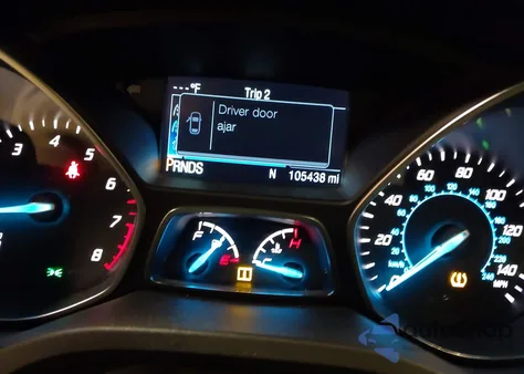 2015 Ford Escape Titanium z USA, uszkodzony, nr VIN 1FMCU9JX0FUC02187